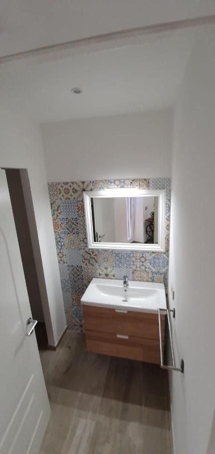 Greta Citra Oo8O55 Lt 1327 Apartment Sanremo Luaran gambar